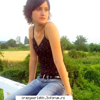 Despre Voi+Poze - ade - -Let's be friends-