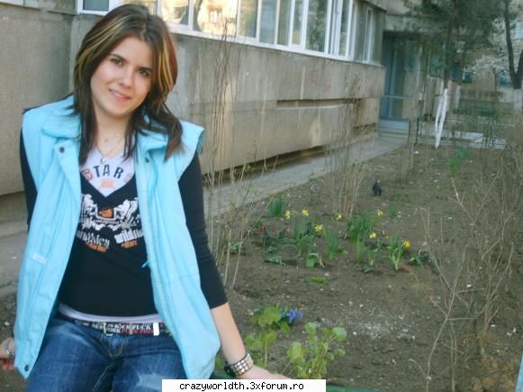 Despre Voi+Poze - Oops...am uitat sa poon poza q me.. ;)) - -Let's be friends-