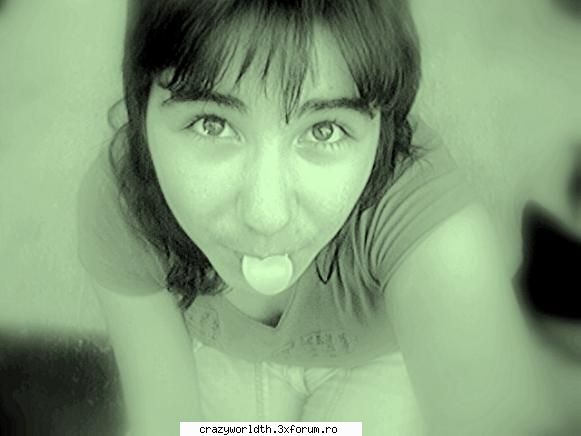 Despre Voi+Poze - m-am gandit sa pun o poza mai noua q mn - -Let's be friends-