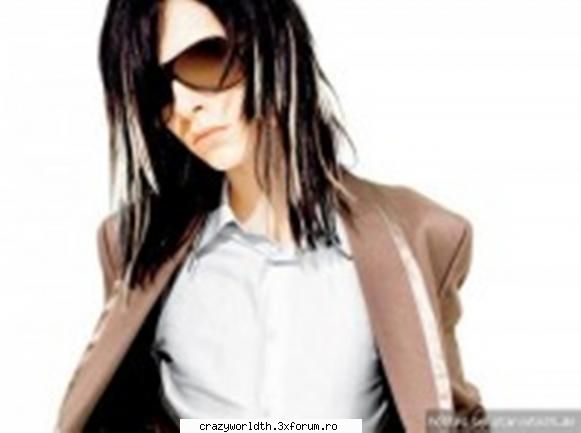Kaulitz twins la premiere - moama ce costum avea bill...sincera sa fiu ,na'sh - ~Arhiva!!!~