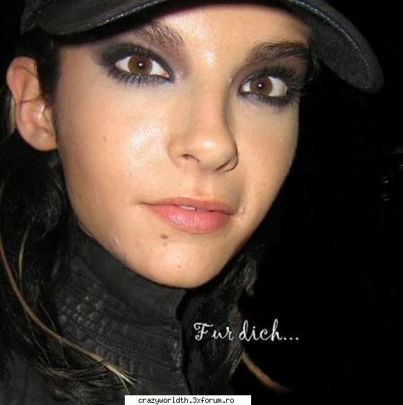 huh...inca una sh gata k ma d inima.... pics with bill.....