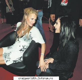 kiss spank spank..... sarah connor... poos poza..k vedeti voi face tanti asrta..si ami