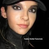 lol el e frumos si nemachiat dar si nemachiat .... =)  :) poze cu bill nemachiat